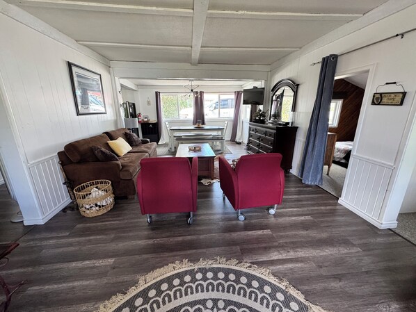 2 habitaciones, wifi gratis y ropa de cama 