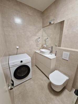 Appartement, vue jardin | Salle de bain
