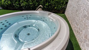 室外 SPA 浴池