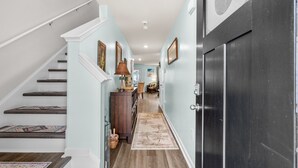 Interior - Serenity Shores By Beach Star (Surfside Beach)