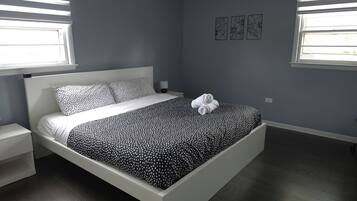 3 bedrooms, WiFi, bed sheets
