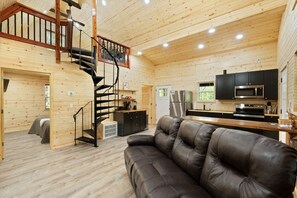Living area - The Emerald Haven @ Patoka Lake (Birdseye)