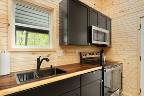 Fridge, oven, stovetop, toaster
