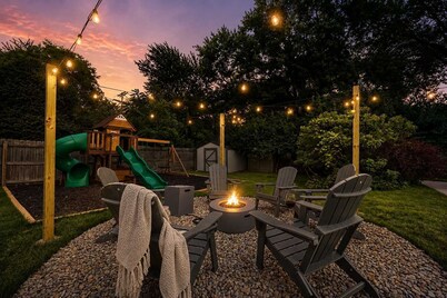 Pool-HotTub-GameRoom-FirePit-Gym-Sauna-Playground