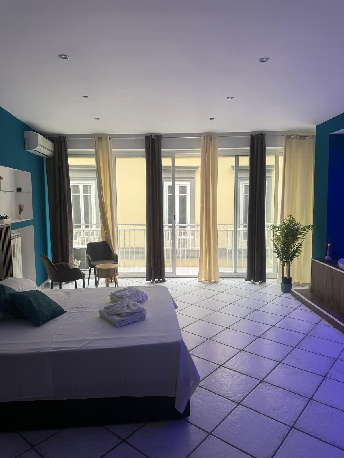 Luxury Suite, Balcony, City View