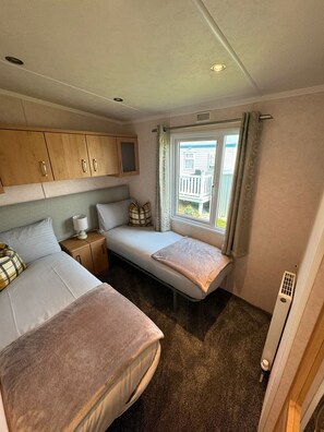 2 slaapkamers, een strijkplank/strijkijzer, wifi, beddengoed