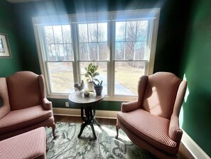 Interior - Quaint 1-bedroom Farmview apartment near Longwood Gardens (West Chester)