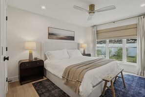 3 chambres, fer et planche à repasser, lit parapluie, Wi-Fi gratuit