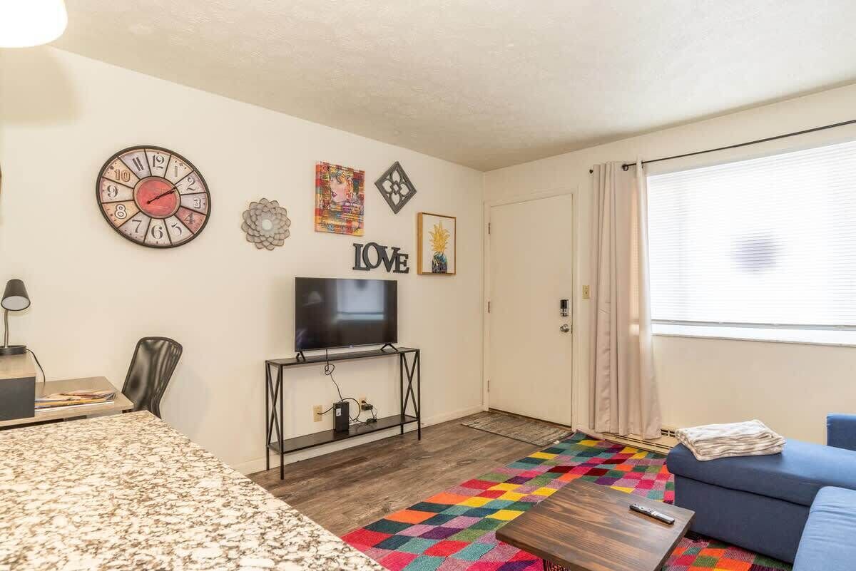 TV, offices