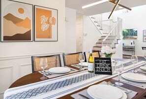 Dining - Spacious 4BR Kirkland Retreat, Games (Kirkland)