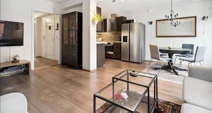 Stylish & Modern apartment, Near the centre, free parking !