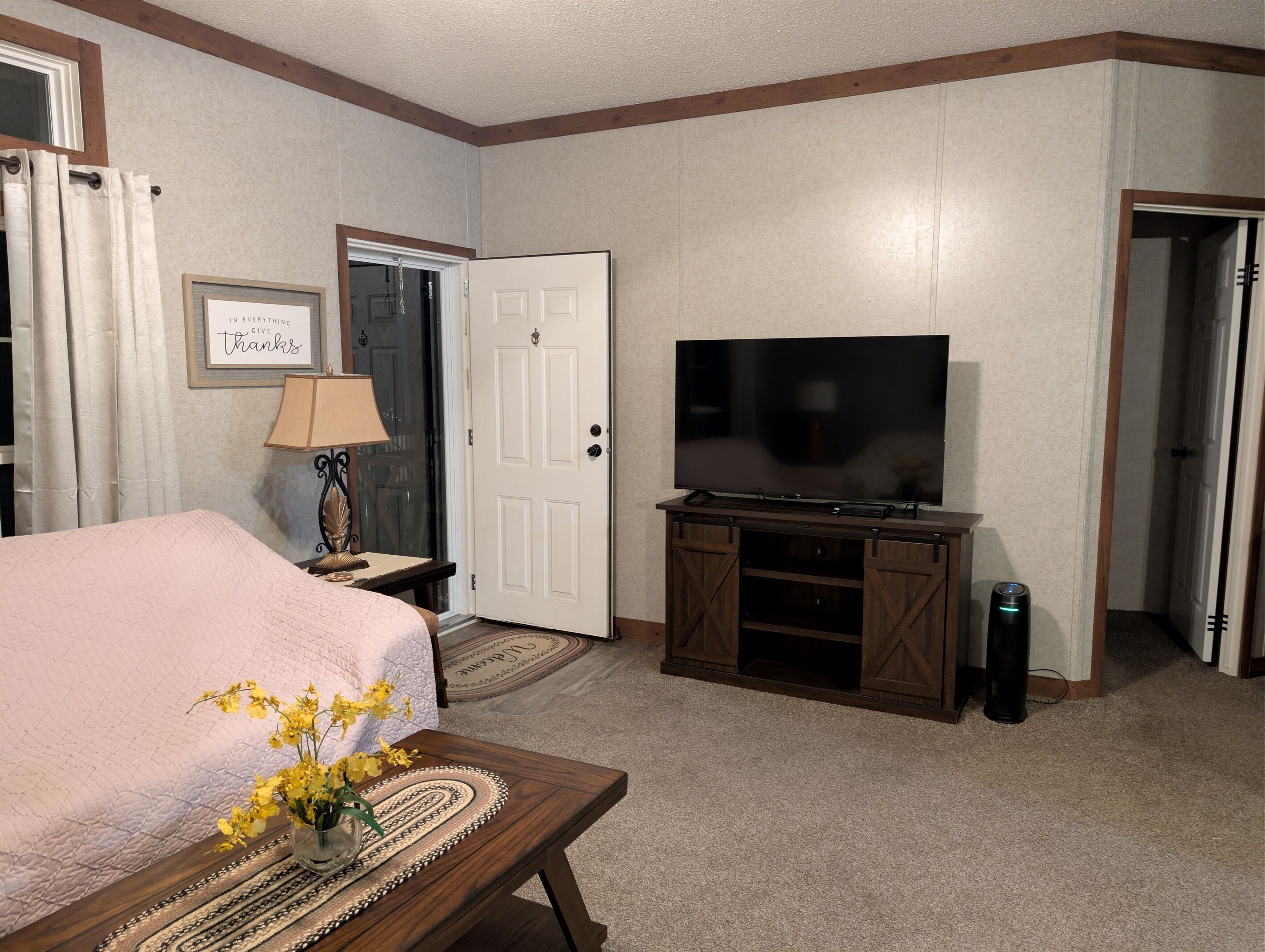 3 bedrooms, desk, iron/ironing board, free WiFi