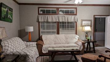 Smart TV, stereo, offices