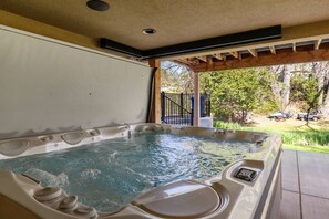 Terrace/patio - Lime Creek Retreat - Central Downtown (Rapid City)