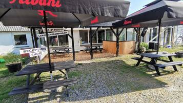 Aire de pique-nique/barbecue