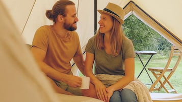 Barraca conforto, vista para o jardim | Roupa de cama