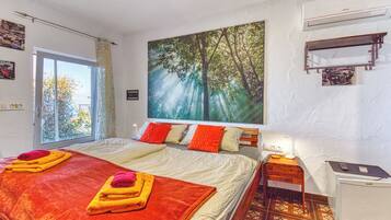 1 Schlafzimmer, Zimmersafe, Schreibtisch, Reisekinderbett
