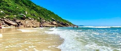 Apartamento | Playa | Ubicación cercana a la playa y arena blanca