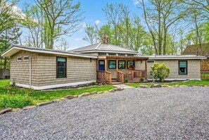 Exterior -  The HEX house.  A midcentury modern luxury LAKEFRONT! (Pocono Lake)