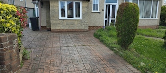 6 Bed House Sleeps 13 - Private Garden