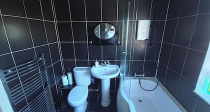 Bristol Bliss - Spacious 6 Bedroom House