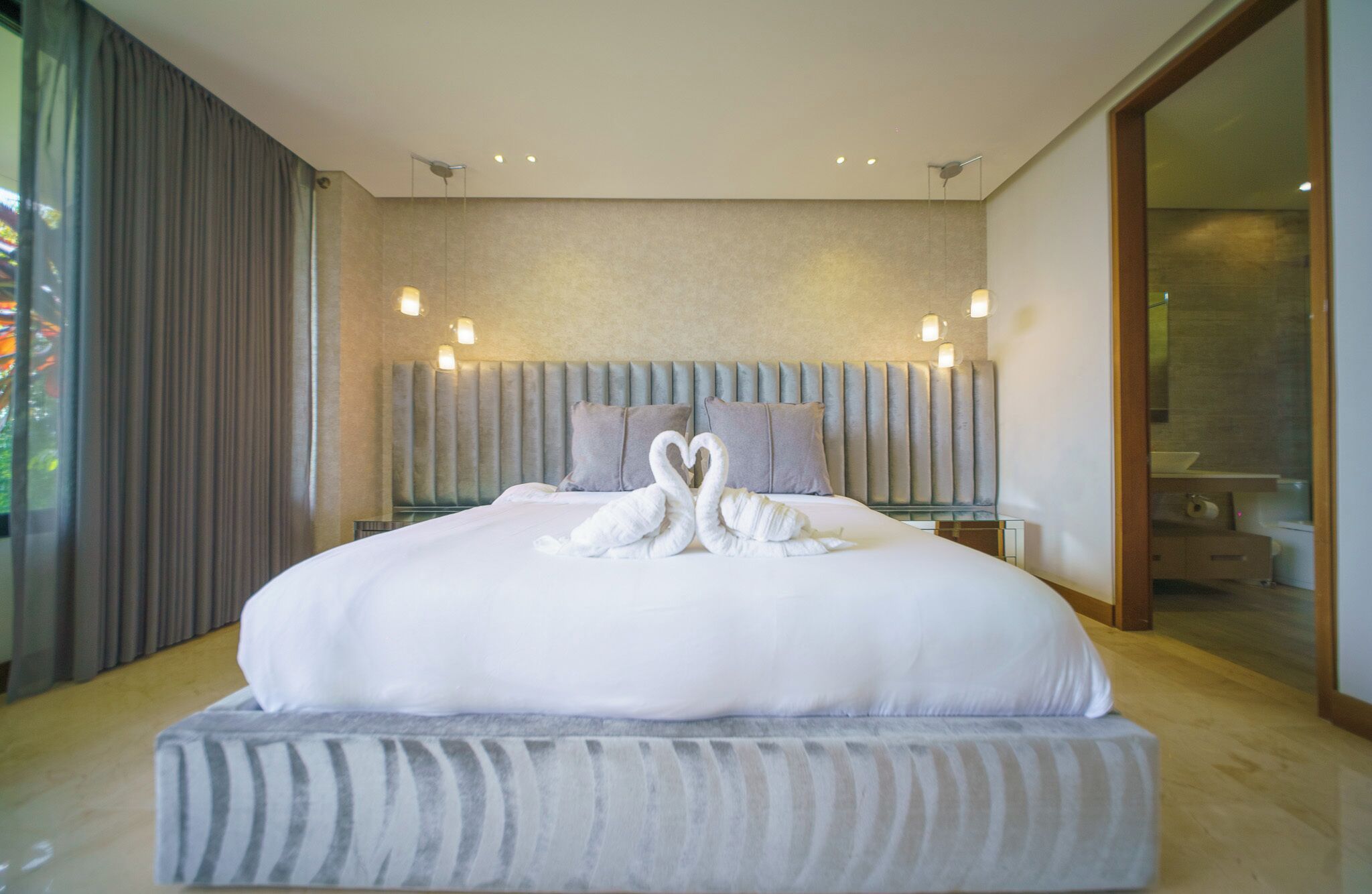 7 bedrooms, iron/ironing board, free WiFi, bed sheets