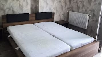 1 chambre, lit parapluie, Wi-Fi, draps fournis