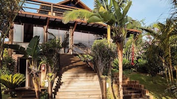 Maison Luxe, accès piscine, vue lac | Extérieur