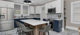 The River House | 3BR Near Downtown
