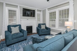 TV - The River House | 3BR Near Downtown (Columbia)