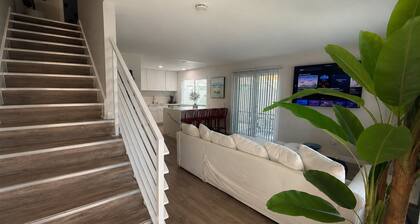 Modern 2BR Townhome in South Torrance