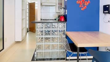 Comfort Apartment, Pets allowed, City View | Dining
