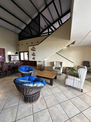 Interior - Corner of Love (Caponga)
