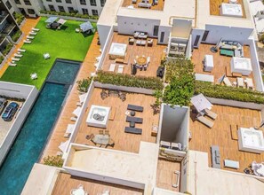 Exterior - Walk to Medano Beach & Marina Modern 3BR Condo (Cabo San Lucas)