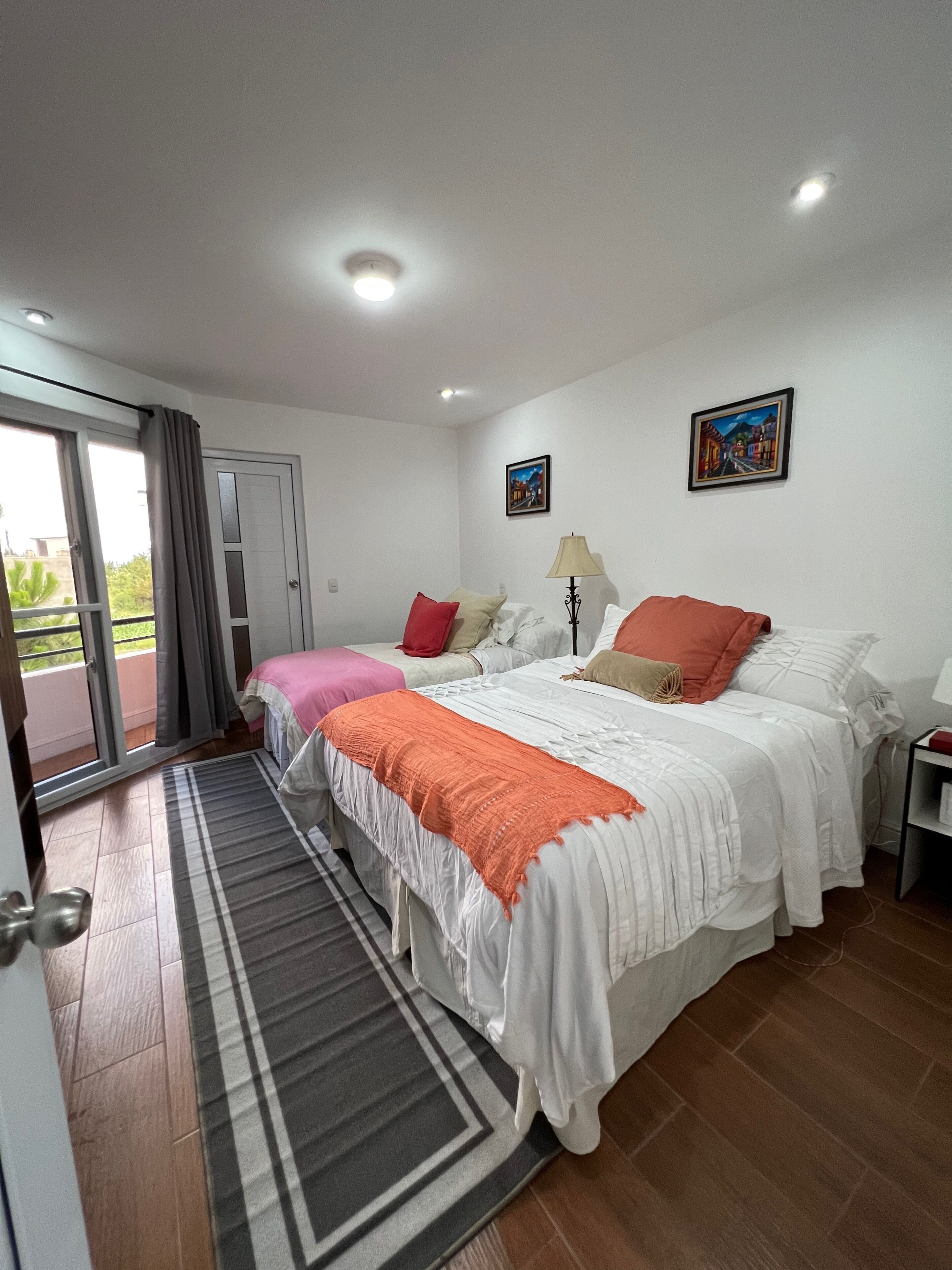 3 Schlafzimmer, Bügeleisen/Bügelbrett, Internetzugang, Bettwäsche