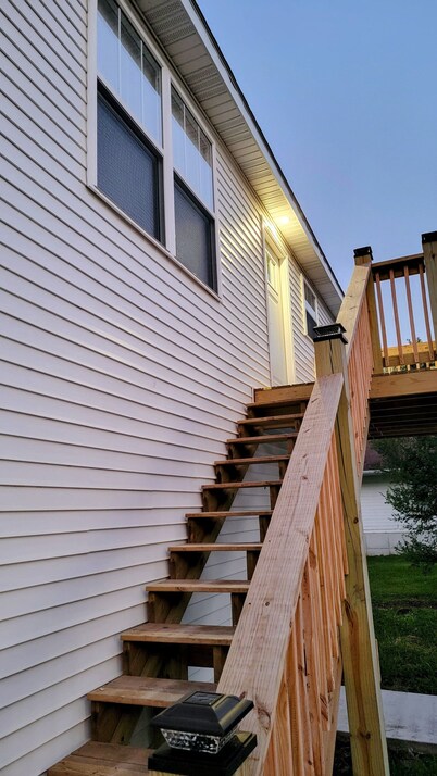 Spacious 1 BR Carriage House - 2 min walk to Missouri Star