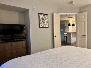 Iron/ironing board, free WiFi, bed sheets, wheelchair access - Accessible 1BR Suite | Pool & Daily Breakfast (Oconomowoc)