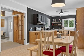 Dining - Getaway, Spa & Nature - L'Odonate (Chertsey)