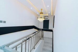 Interior - VHS VINCHEE SUITES II (Lagos)