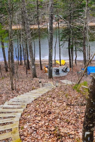 Long Pond Cabin Retreat