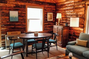 Dining - Long Pond Cabin Retreat (Denmark)