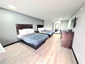 Room, 2 Double Beds, Non Smoking | Desk, free WiFi - Blisspoint Inn Muncie (Muncie)