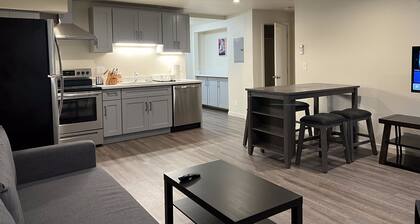 New Luxury 2-Bedroom Apt Near Lake Merritt with AC