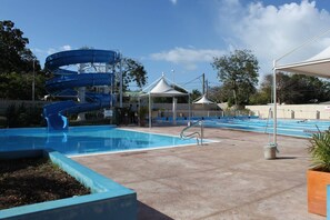 Pool - Le Cocon Bleu - 2 steps from the beach 🌴✨ (Le Moule)