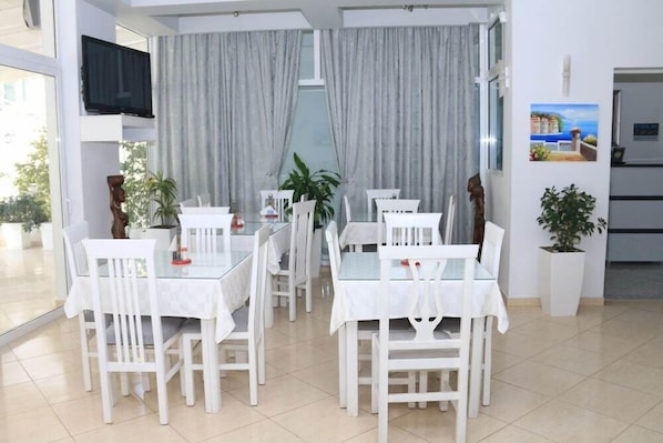 Dining - Hotel Ceko (Sarandë)