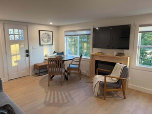 TV, fireplace, offices - Sunapee Getaway With Lake Sunapee Deeded Lake Access (Sunapee)