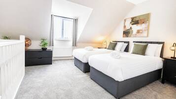 3 bedrooms, iron/ironing board, Internet, bed sheets