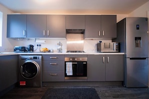 Fridge, microwave, oven, stovetop