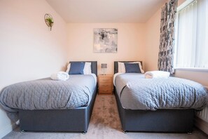 3 Schlafzimmer, Bügeleisen/Bügelbrett, Internetzugang, Bettwäsche