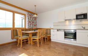 Fridge, microwave, stovetop, dishwasher - Awesome apartment in Hollersbach (Hollersbach)